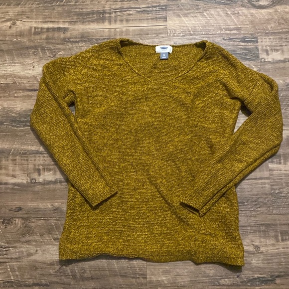 Old navy sweater - Picture 1 of 2